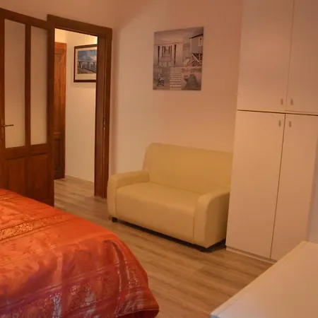Cabianca Apartment *